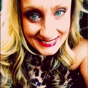 Meet your Posher, Scarlet